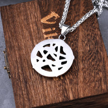 Load image into Gallery viewer, Vintage Pentagram Necklace
