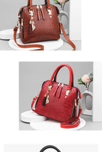 Load image into Gallery viewer, Crocodile Pattern Crossbody Bag
