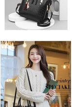 Load image into Gallery viewer, Crocodile Pattern Crossbody Bag
