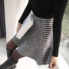 Load image into Gallery viewer, Attractive Solid Color Skirt
