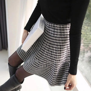 Attractive Solid Color Skirt