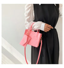 Load image into Gallery viewer, New Zipper Messenger Bag
