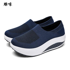 Women's Walking Shoes