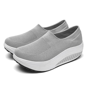 Women's Walking Shoes